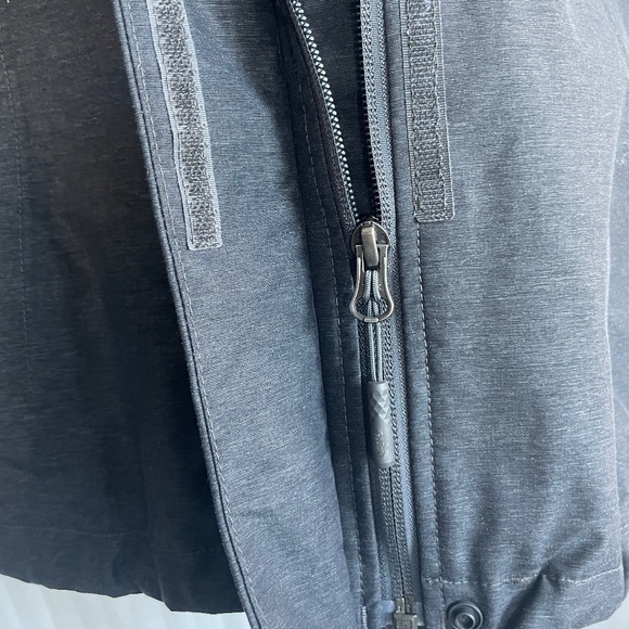 North Face Venture 2 Dryvent Jacket with Taped Seams, Gray, Women's Medium - Picture 6 of 12